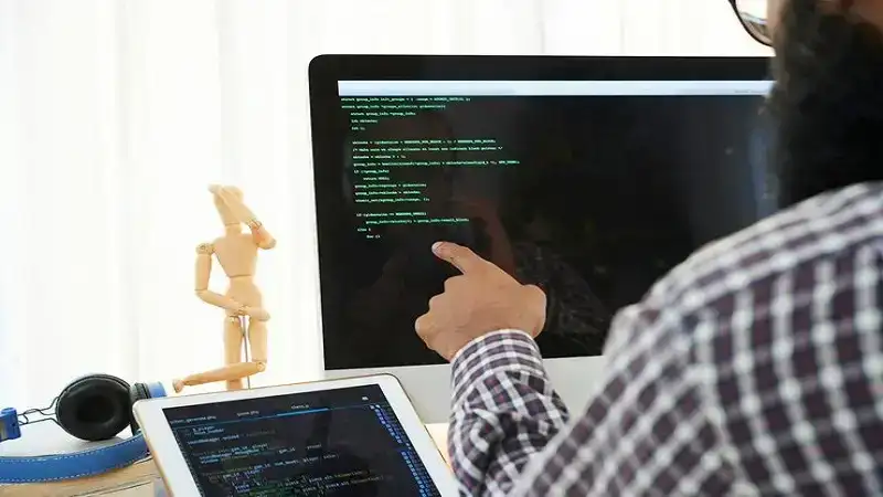 The Unspoken Rules of Coding for Both Novice and Sage Developers